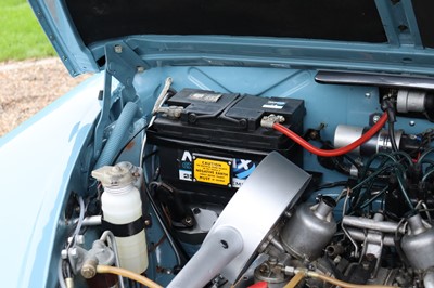 Lot 64 - 1969 Daimler V8 250