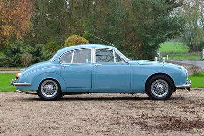 Lot 1969 Daimler V8 250