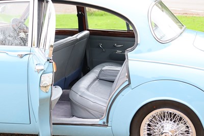 Lot 64 - 1969 Daimler V8 250