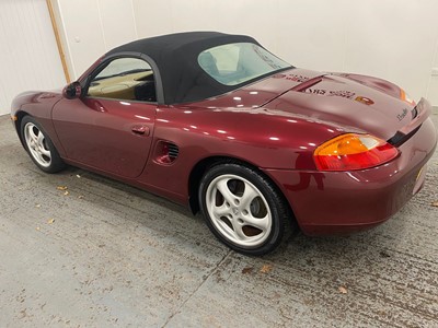 Lot 69 - 1998 Porsche Boxster