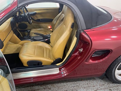 Lot 69 - 1998 Porsche Boxster