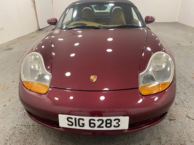 Lot 69 - 1998 Porsche Boxster