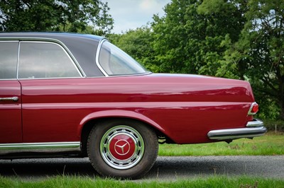 Lot 104 - 1964 Mercedes-Benz 220SEb Coupe