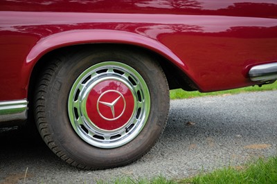 Lot 104 - 1964 Mercedes-Benz 220SEb Coupe