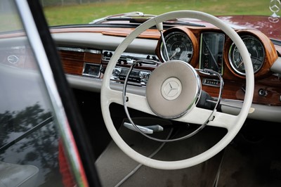 Lot 104 - 1964 Mercedes-Benz 220SEb Coupe