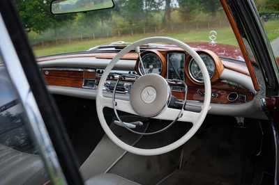 Lot 104 - 1964 Mercedes-Benz 220SEb Coupe