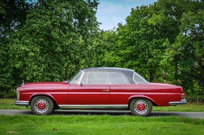 Lot 104 - 1964 Mercedes-Benz 220SEb Coupe