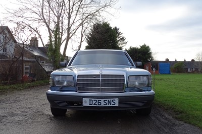 Lot 1986 Mercedes-Benz 560 SEL