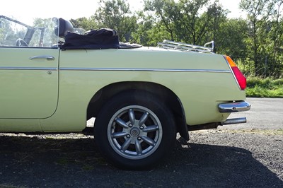 Lot 1976 MG B Roadster