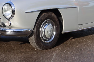 Lot 1956 Mercedes-Benz 190SL