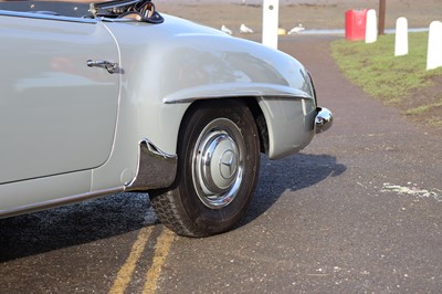 Lot 1956 Mercedes-Benz 190SL