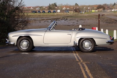 Lot 1956 Mercedes-Benz 190SL