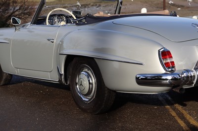 Lot 1956 Mercedes-Benz 190SL