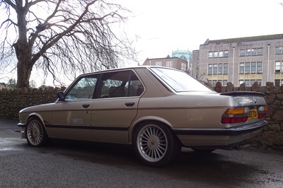 Lot 1988 BMW 520i Lux