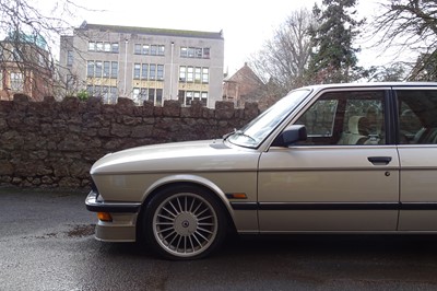 Lot 1988 BMW 520i Lux