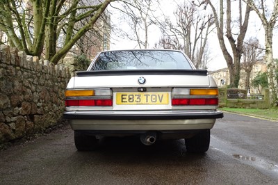 Lot 1988 BMW 520i Lux