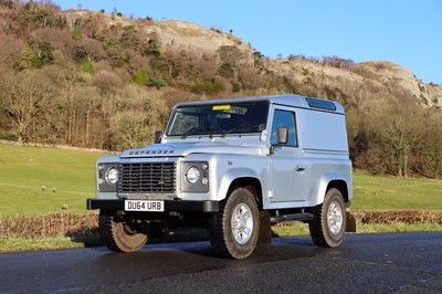 Lot 2014 Land Rover Defender 90 XS