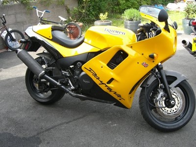 Lot 1997 Triumph Daytona Super 3