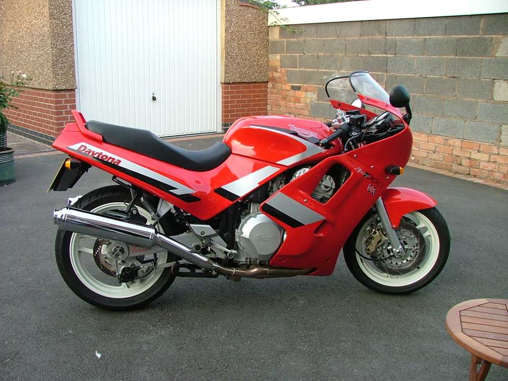 Lot 1991 Triumph Daytona 1000