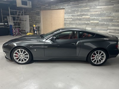 Lot 2005 Aston Martin Vanquish S