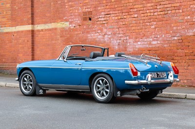 Lot 1975 MG B Roadster