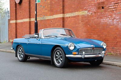 Lot 1975 MG B Roadster