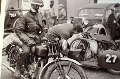 Lot 1939 Vincent HRD Comet