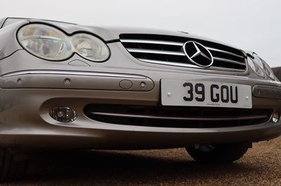 Lot 2004 Mercedes-Benz CLK320 Elegance