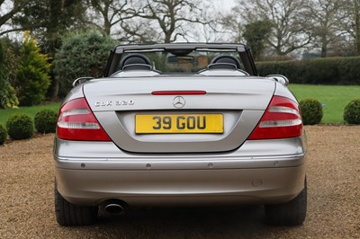 Lot 2004 Mercedes-Benz CLK320 Elegance