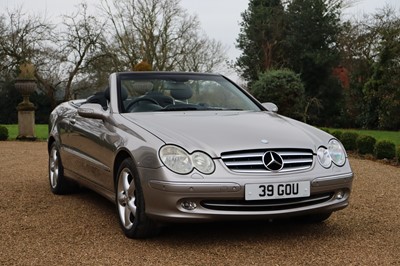 Lot 2004 Mercedes-Benz CLK320 Elegance