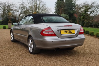 Lot 2004 Mercedes-Benz CLK320 Elegance