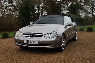 Lot 2004 Mercedes-Benz CLK320 Elegance