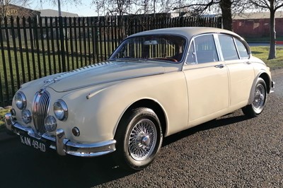 Lot 1966 Jaguar Mk II 2.4