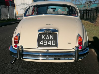 Lot 1966 Jaguar Mk II 2.4