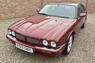 Lot 1999 Jaguar XJR