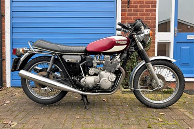 Lot 1976 Triumph T160