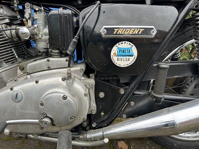 Lot 351 - 1976 Triumph T160