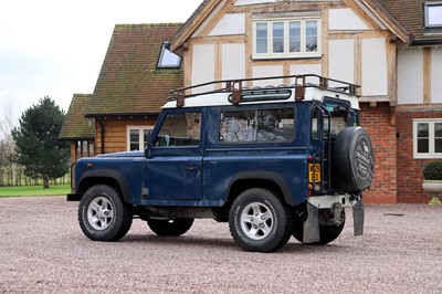 Lot 2000 Land Rover Defender 90 TD5