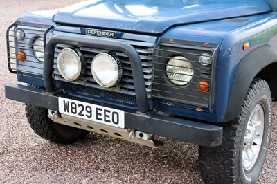 Lot 2000 Land Rover Defender 90 TD5