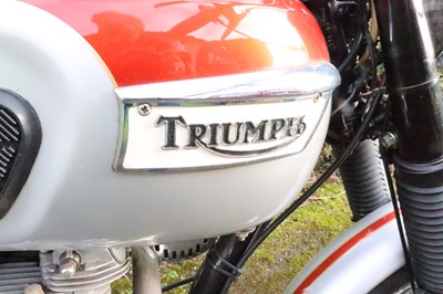 Lot 1968 Triumph T120R Bonneville