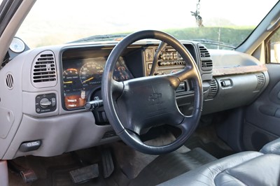 Lot 1996 Chevrolet Suburban 6.5 litre V8 Turbodiesel