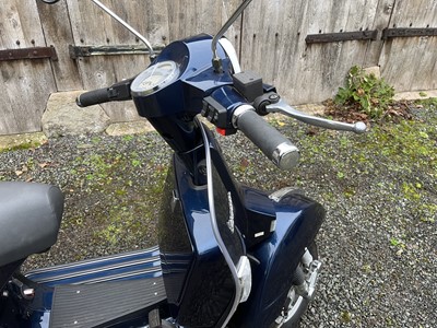 Lot c.2015 Vespa PX125E