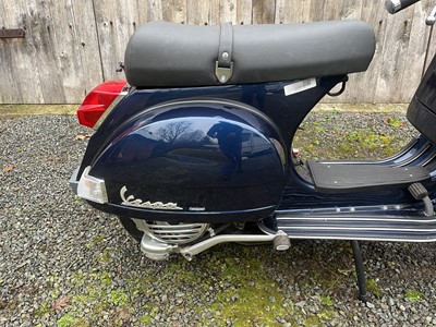 Lot c.2015 Vespa PX125E