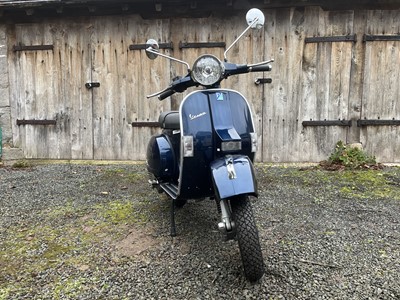 Lot c.2015 Vespa PX125E