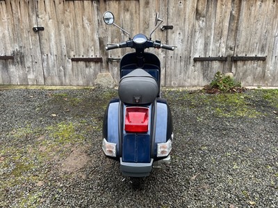 Lot c.2015 Vespa PX125E