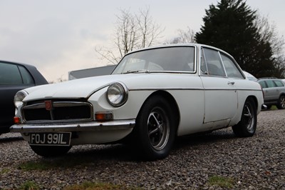 Lot 83 - 1972 MG B GT