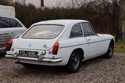 Lot 83 - 1972 MG B GT