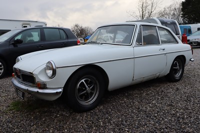 Lot 83 - 1972 MG B GT