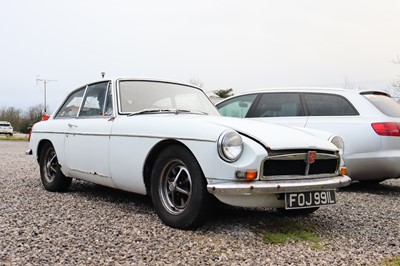 Lot 83 - 1972 MG B GT