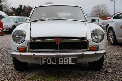 Lot 83 - 1972 MG B GT